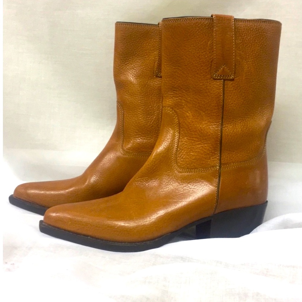 Cole hann leather boots | Size: 5.5 |
